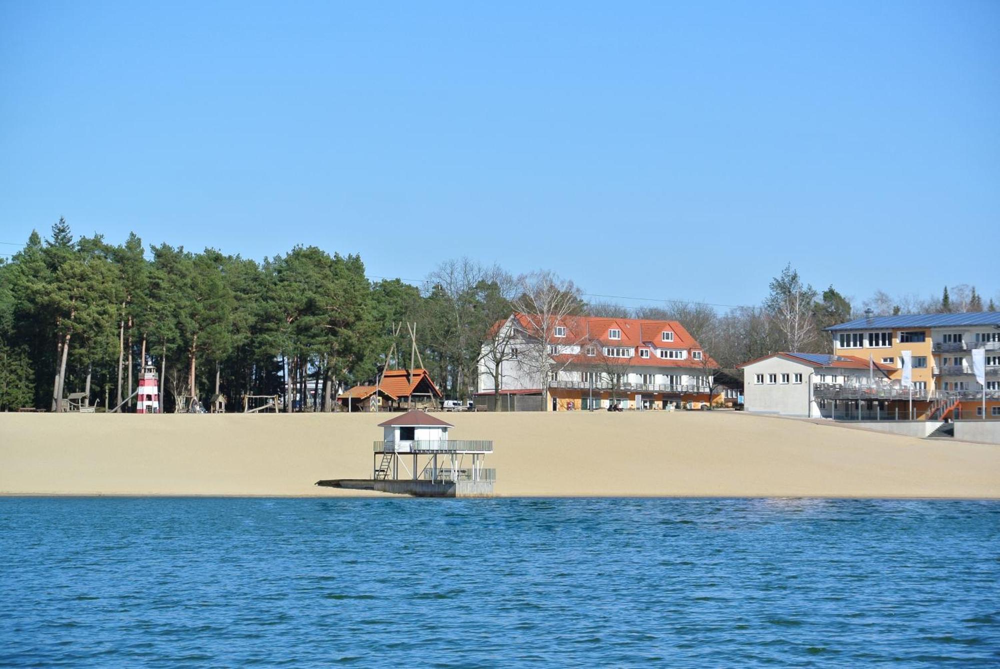 Bernsteinsee Hotel Sassenburg Екстер'єр фото
