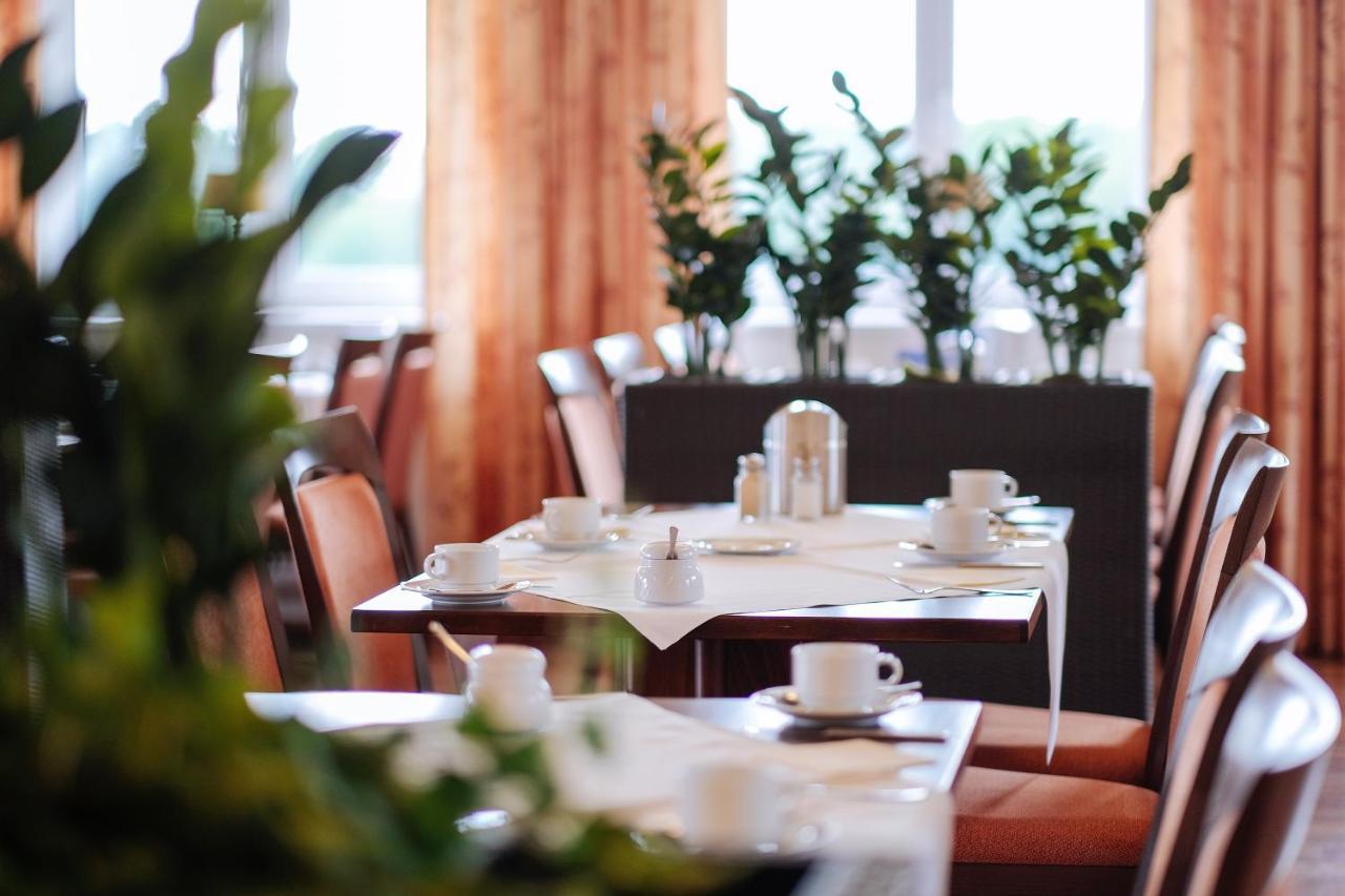 Bernsteinsee Hotel Sassenburg Екстер'єр фото