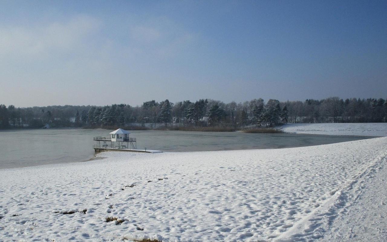 Bernsteinsee Hotel Sassenburg Екстер'єр фото